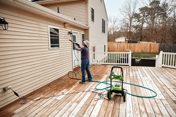 Best Deck Pressure Washing  in Hokendauqua, PA